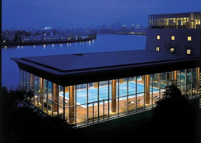 Canary Riverside Plaza Hotel Londres