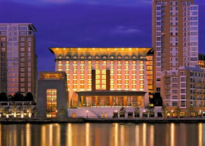 Canary Riverside Plaza Hotel Londres